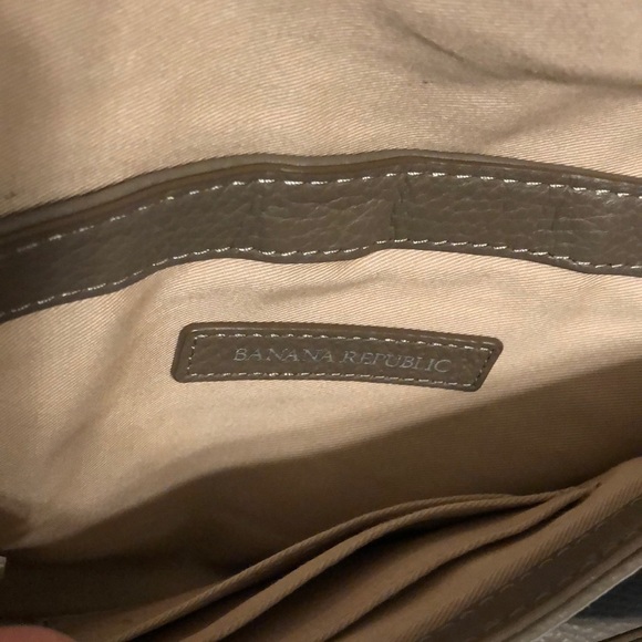 Banana Republic suede/leather shoulder bag - Picture 2 of 6